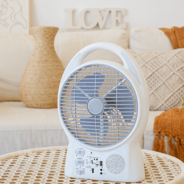 VENTILADOR RECARGABLE SOLAR 6 EN 1